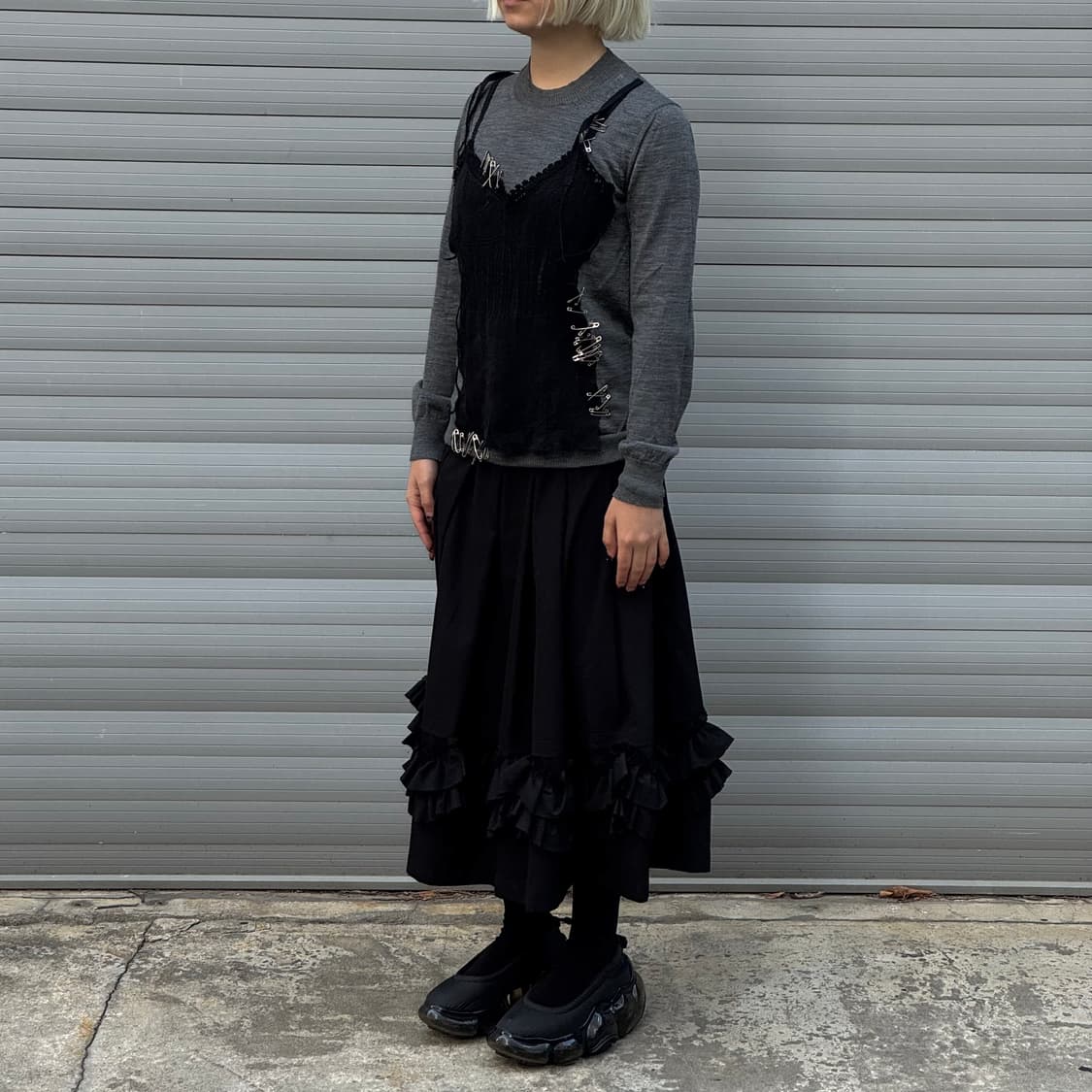 Safety Pin Detail Knit Top 상품이미지9