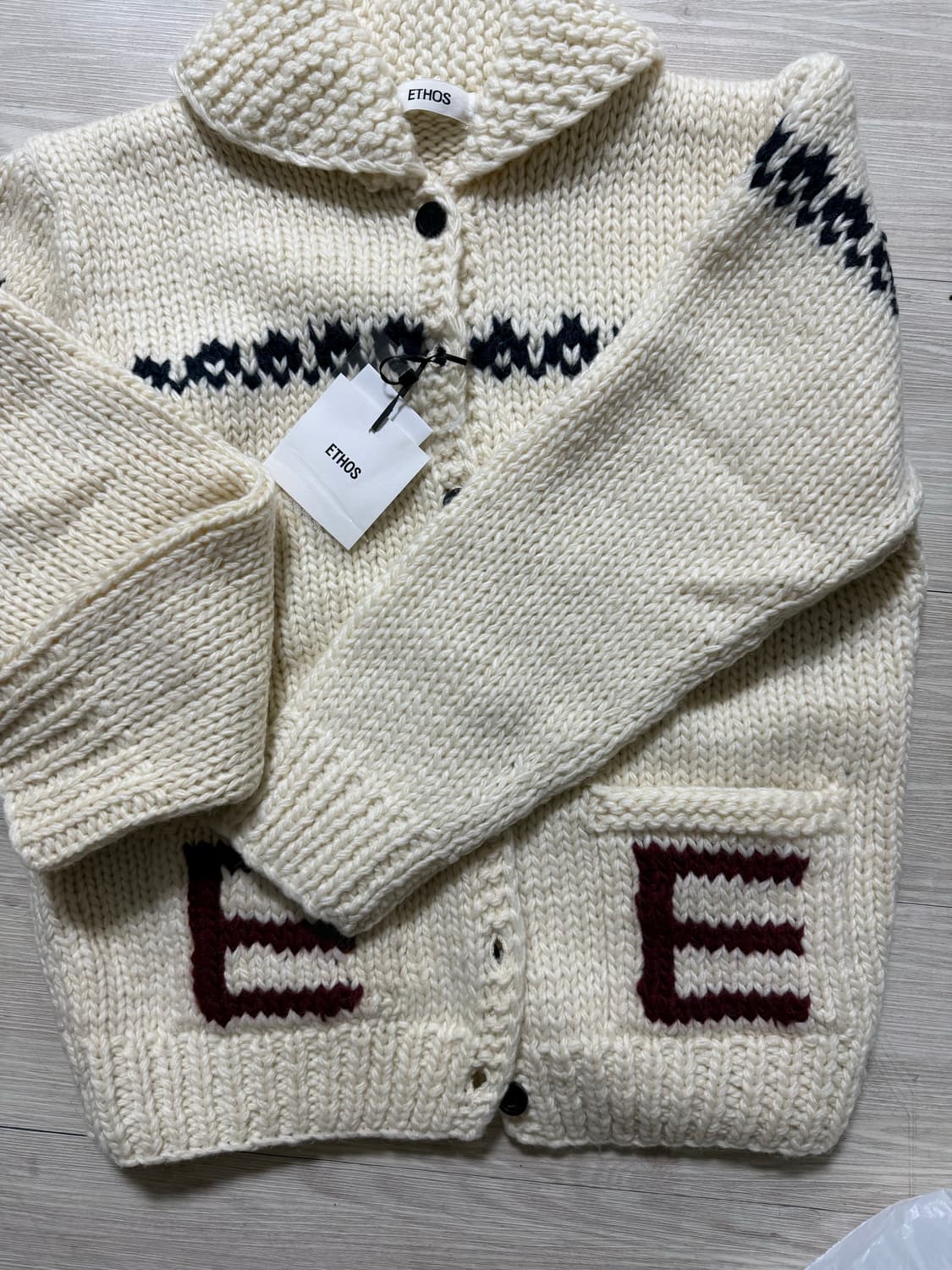 새상품 에토스 코위찬 가디건  상품이미지1