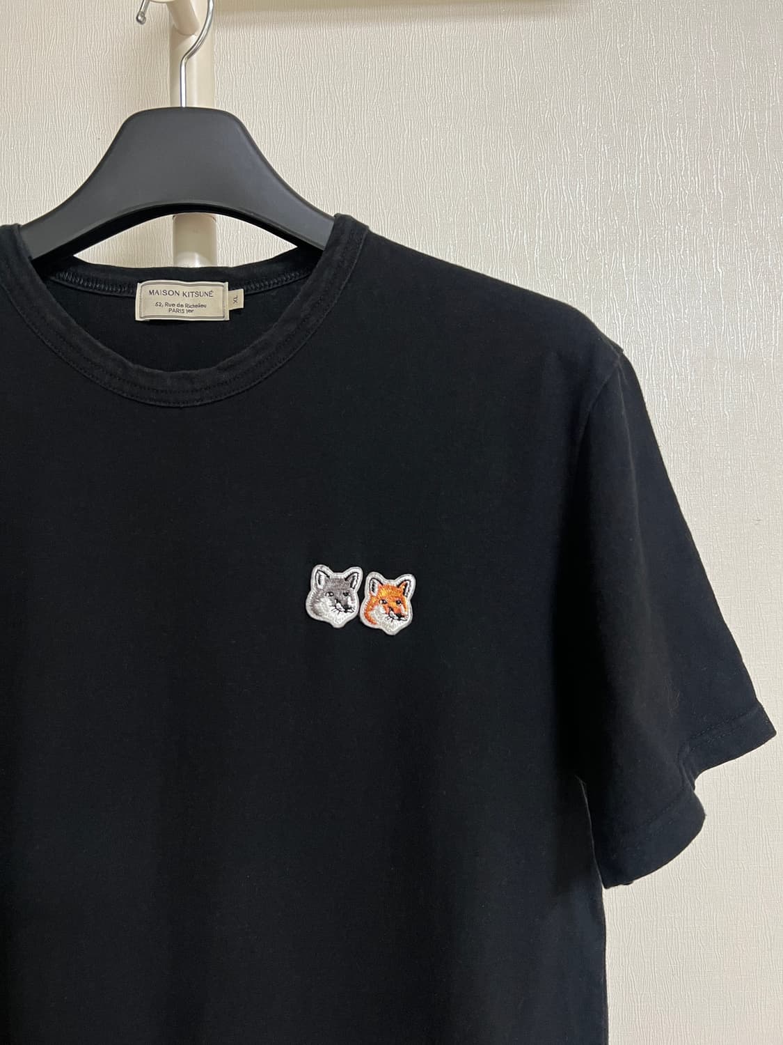 Maison Kitsuné Double Fox Head Patch T-S 상품이미지2