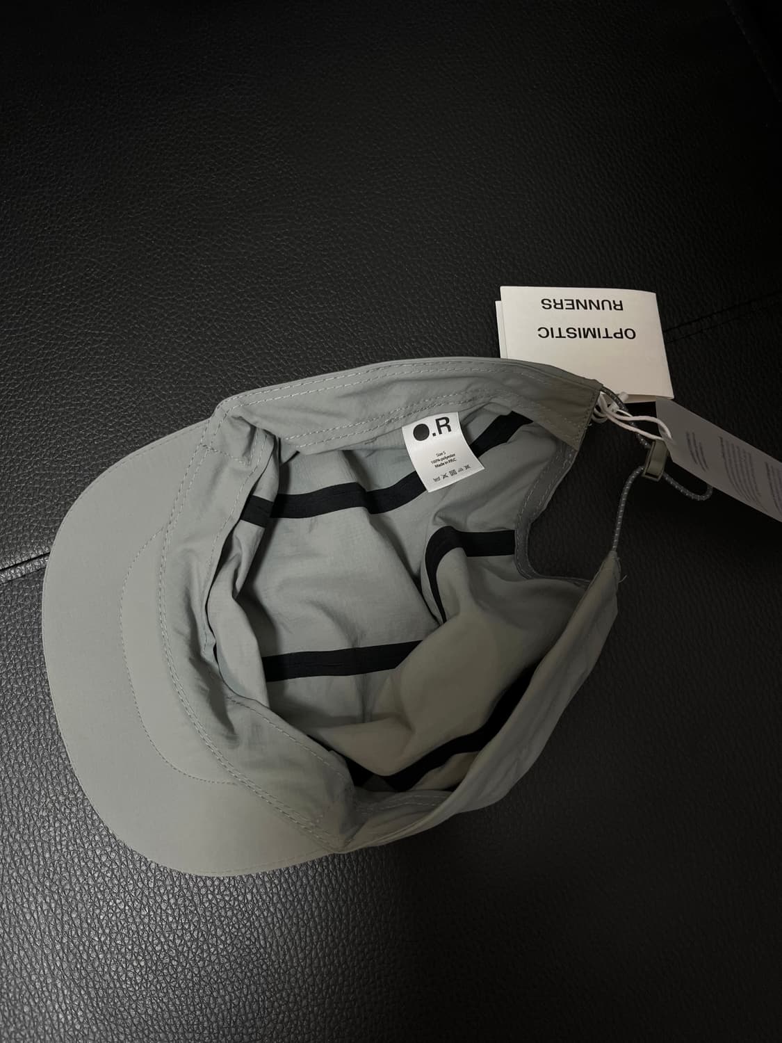 Optimistic Runners 심볼캡 (Light Grey) 상품이미지6