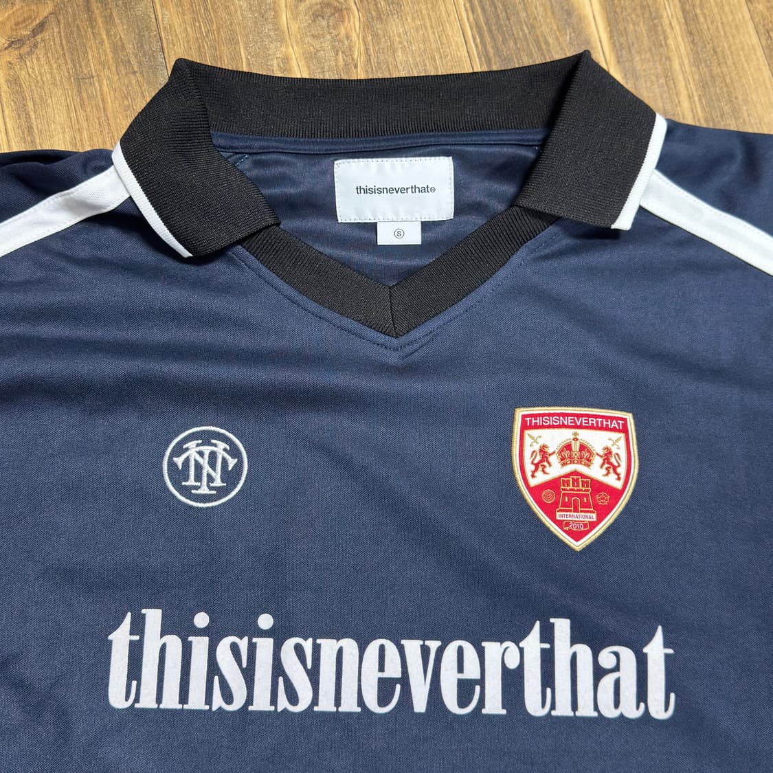 디스이즈네버댓 네이비 사커 져지 상품이미지3