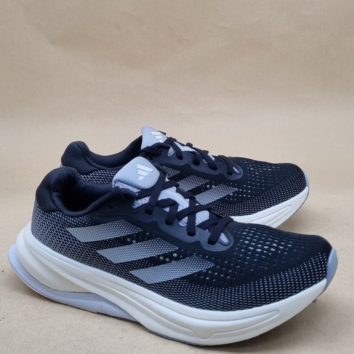 아디다스 슈퍼노바 라이즈 런닝화245  상품이미지1