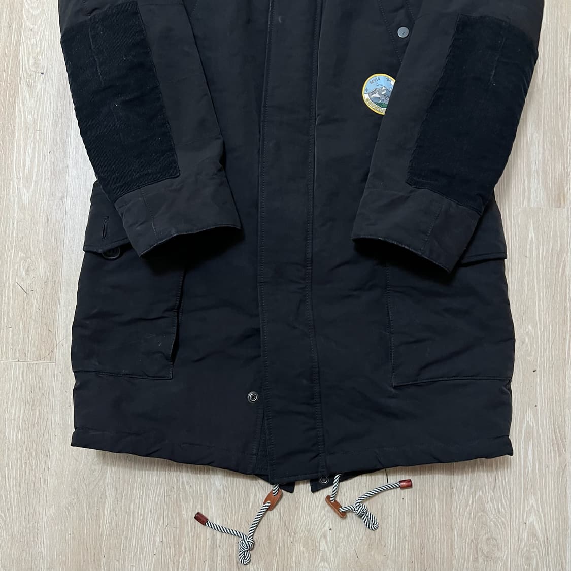 엠비오 마운티니어링 남성 야상 롱패딩 M/95  상품이미지4