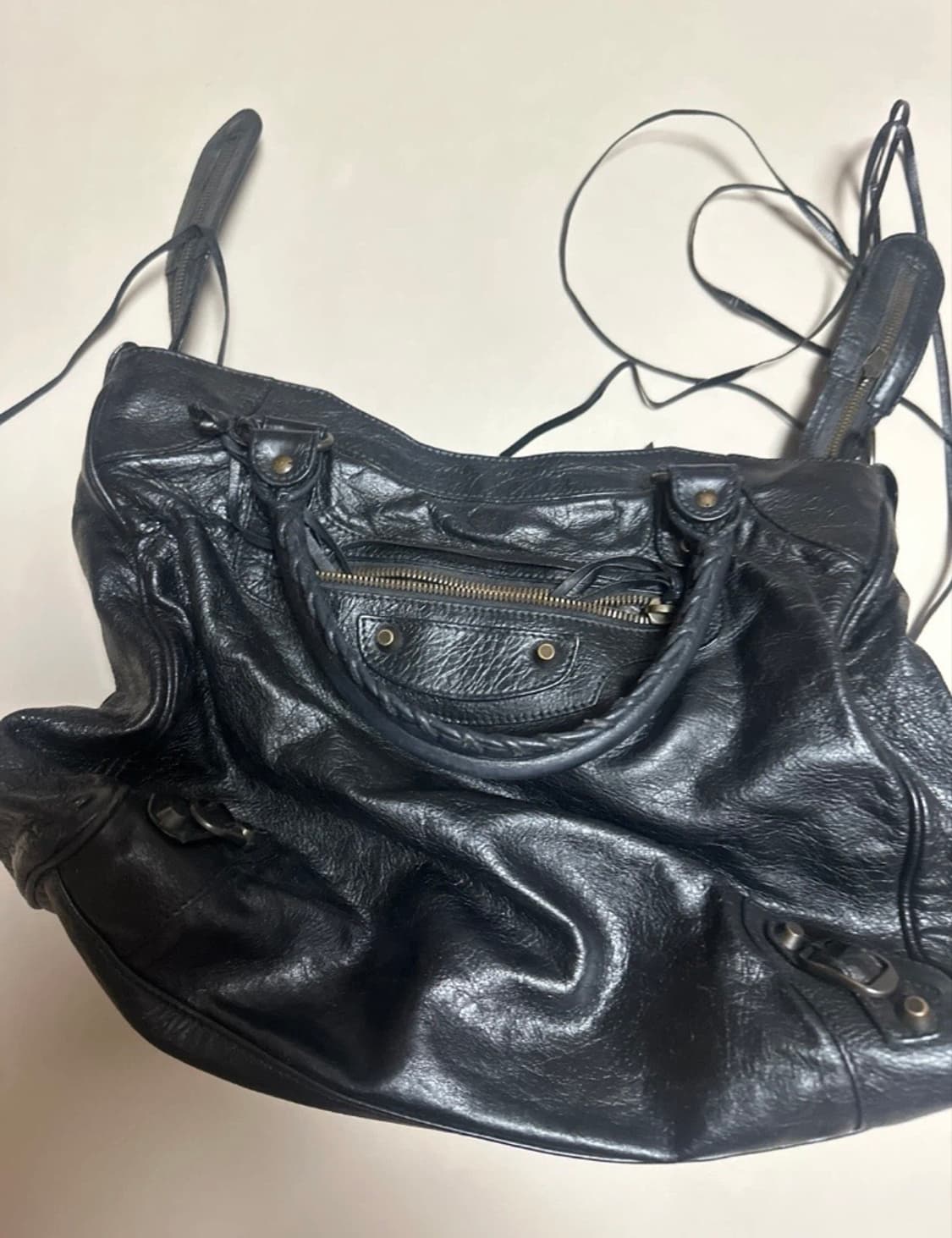 발렌시아가 모터백 시티백 라지 블랙 상품이미지1