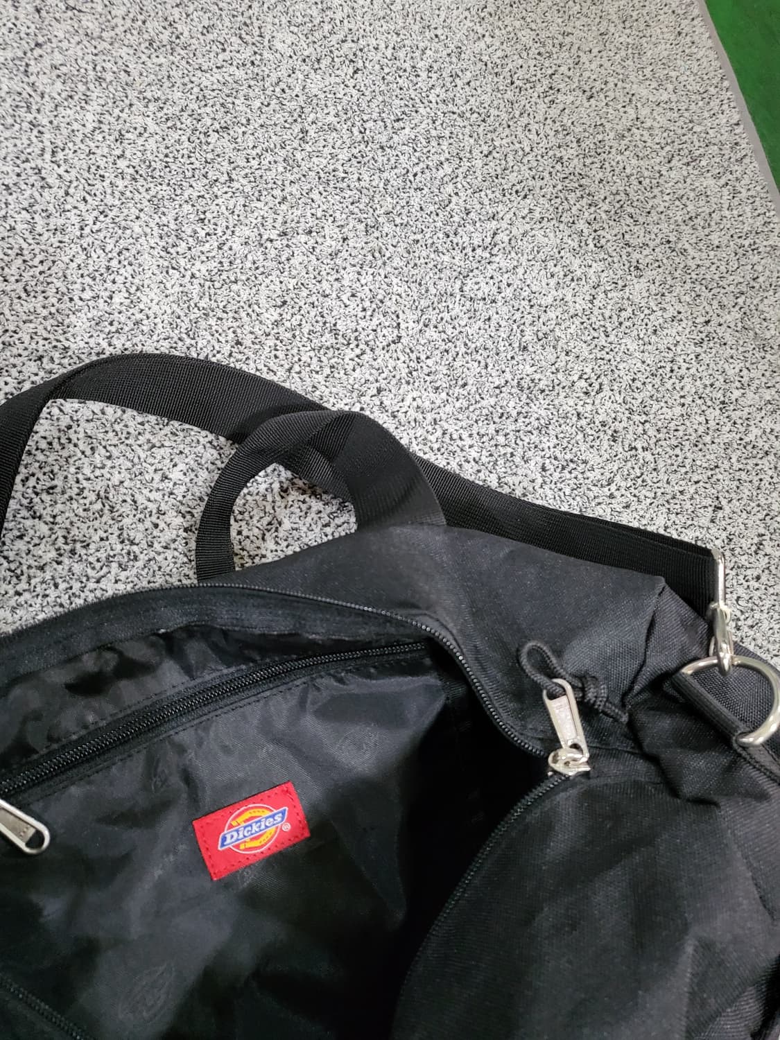 디키즈 블랙 크로스백 상품이미지5