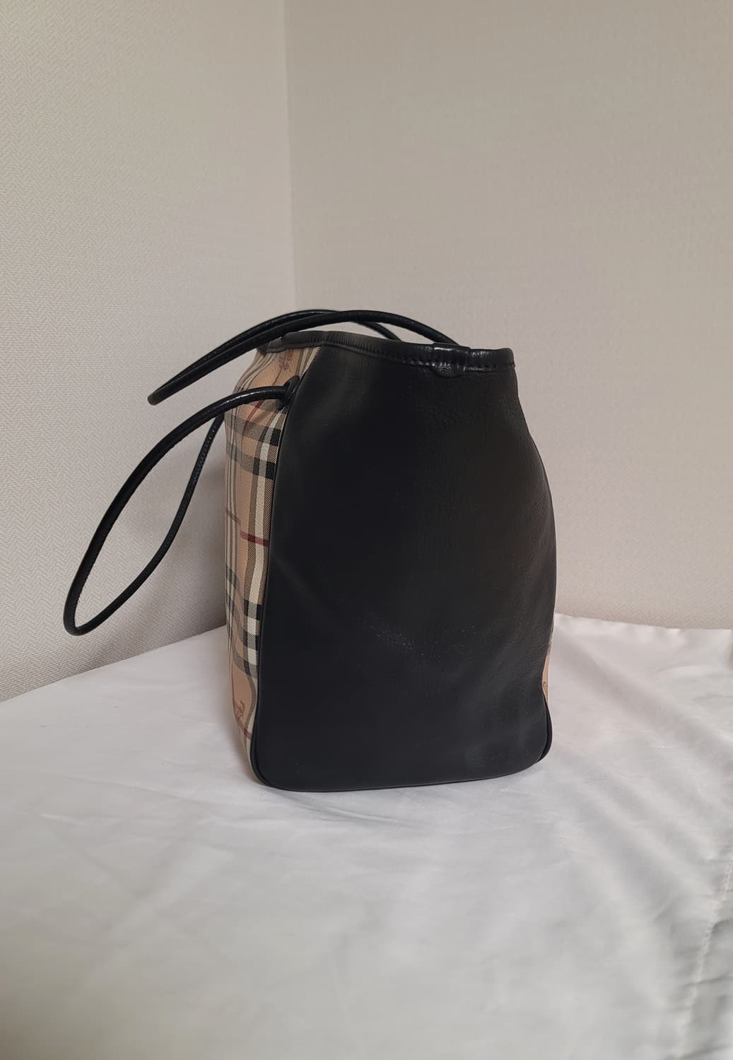 버버리 가방 숄더백,토트백(디올샤넬보테가루이비통구찌셀린느생로랑발렌시아가) 상품이미지4