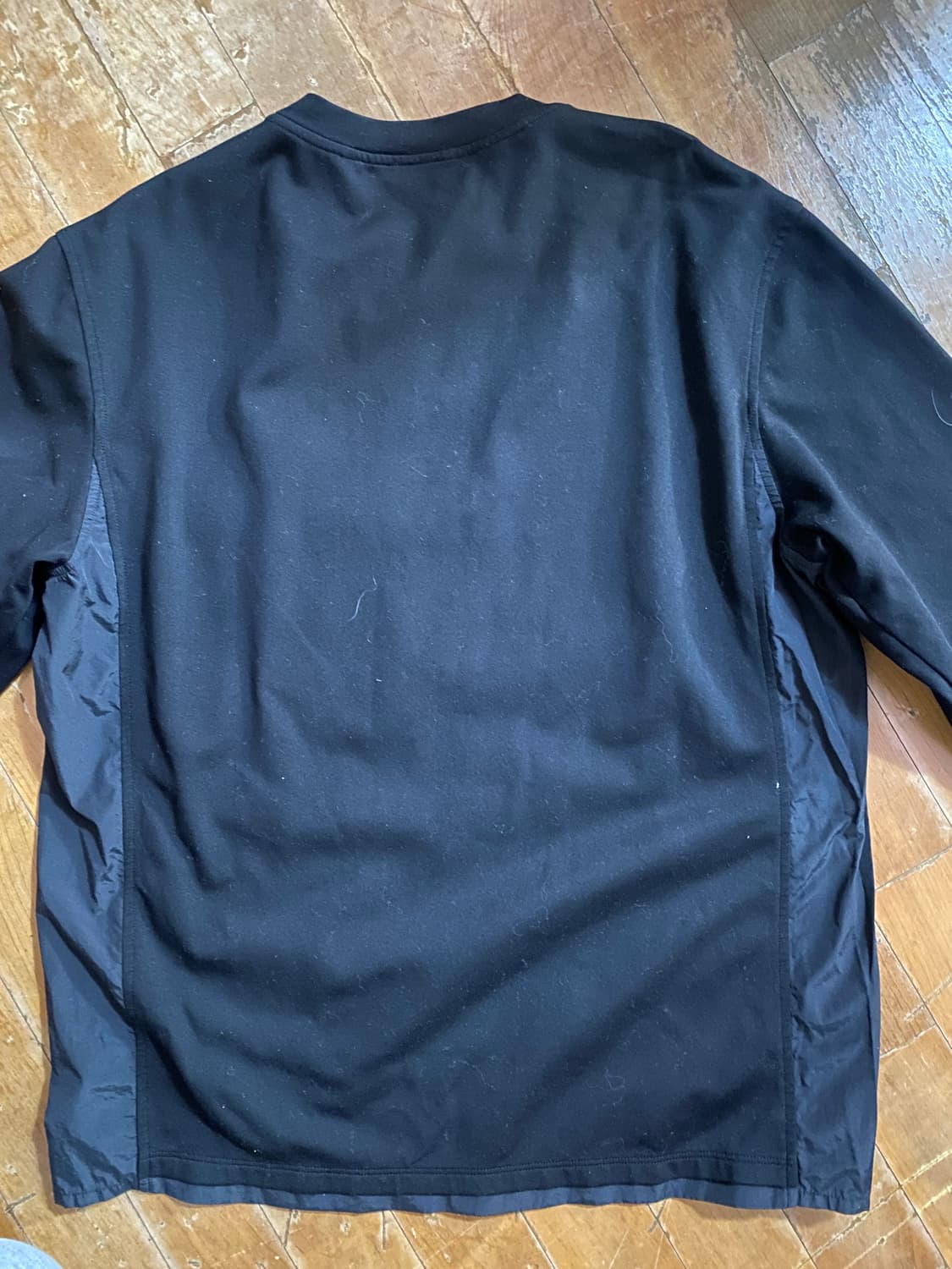 한섬 DKNY 블랙 남성 긴팔 티셔츠 L 상품이미지5