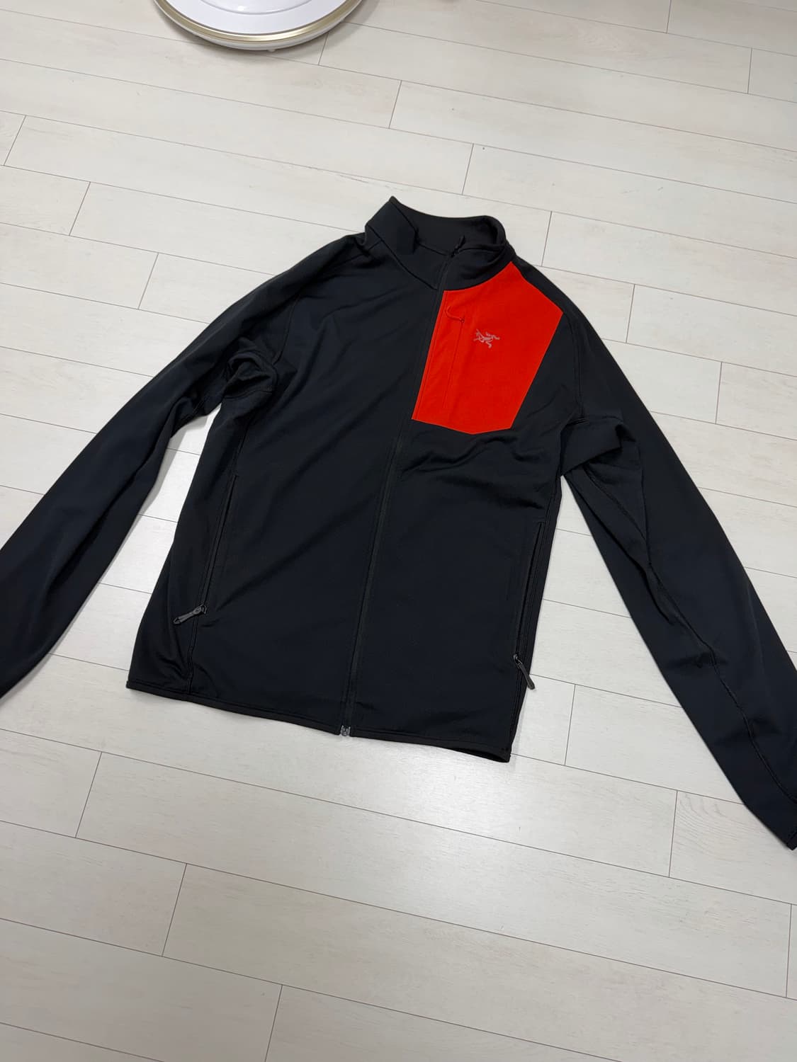 아크테릭스 델타 자켓 L 사이즈  상태 9.8/10  진짜.... 델타는 상품이미지1