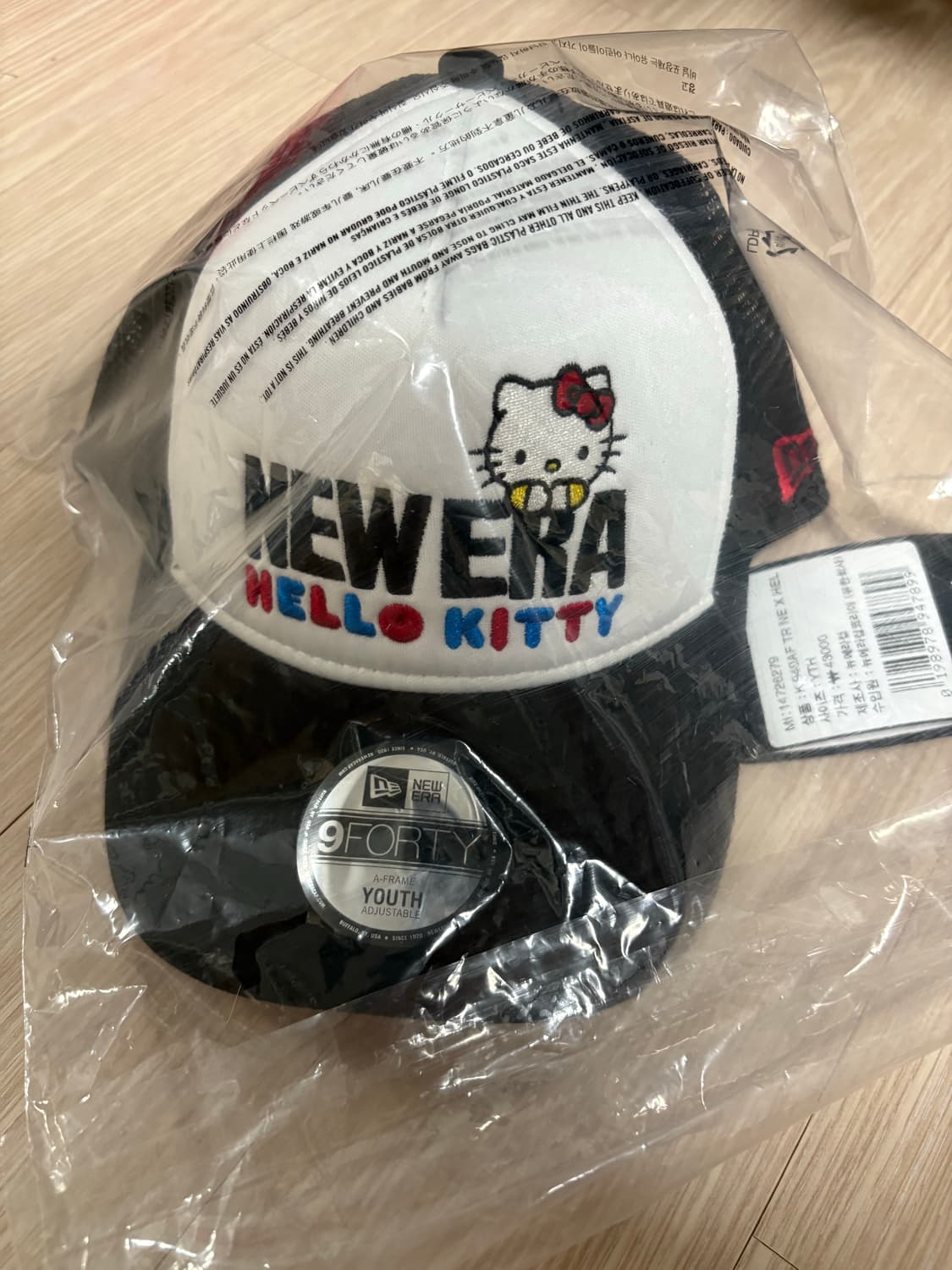뉴에라 키즈 키티 볼캡  상품이미지1