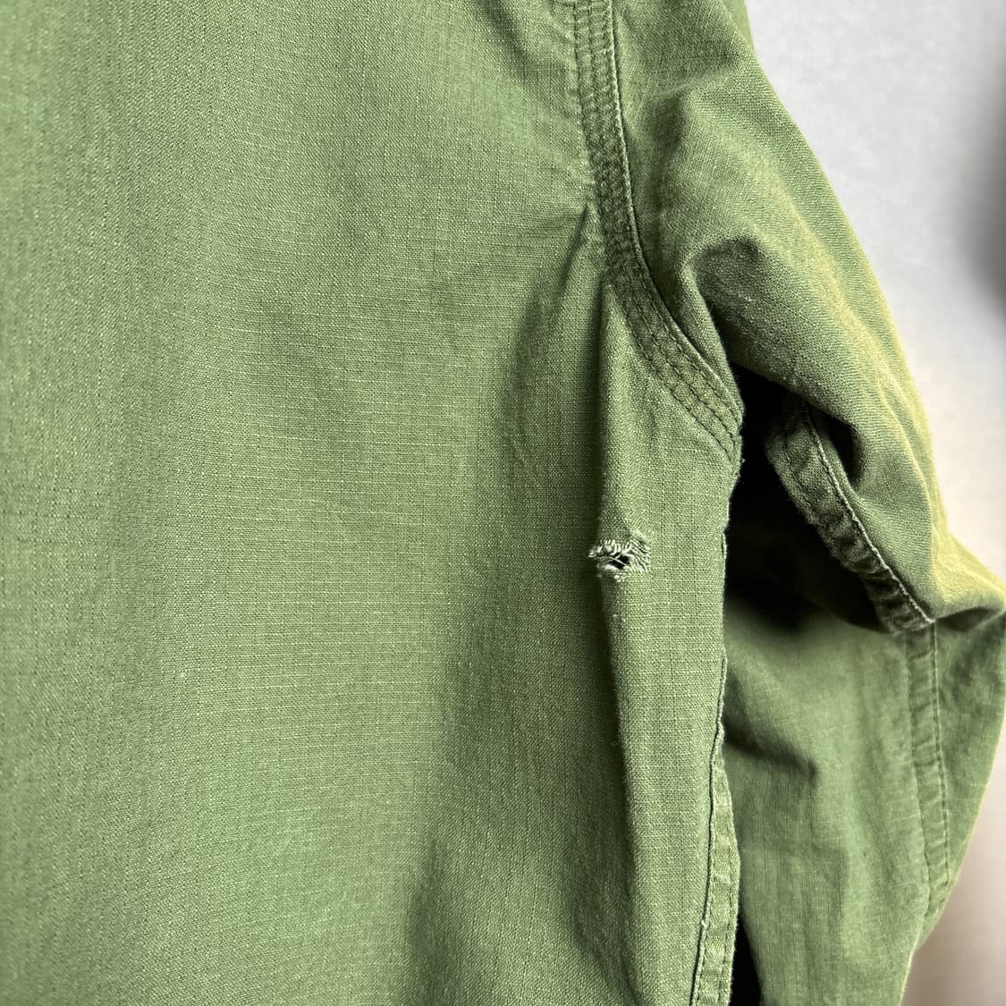 칼하트 카키셔츠 상품이미지5