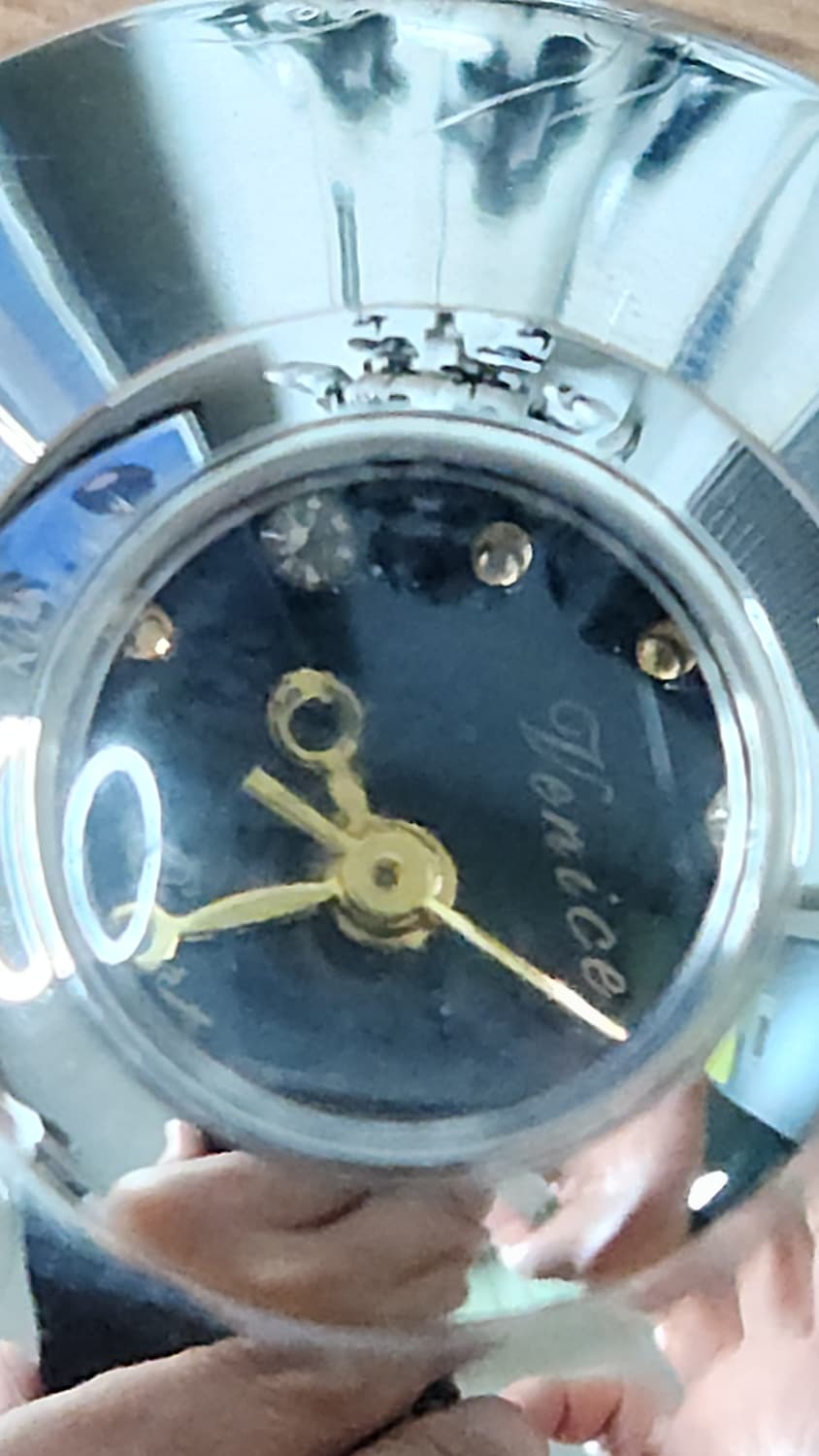 # 빈티지 레트로 헤비매탈 하이텍디자인 시계 레어시계 급처 상품이미지8