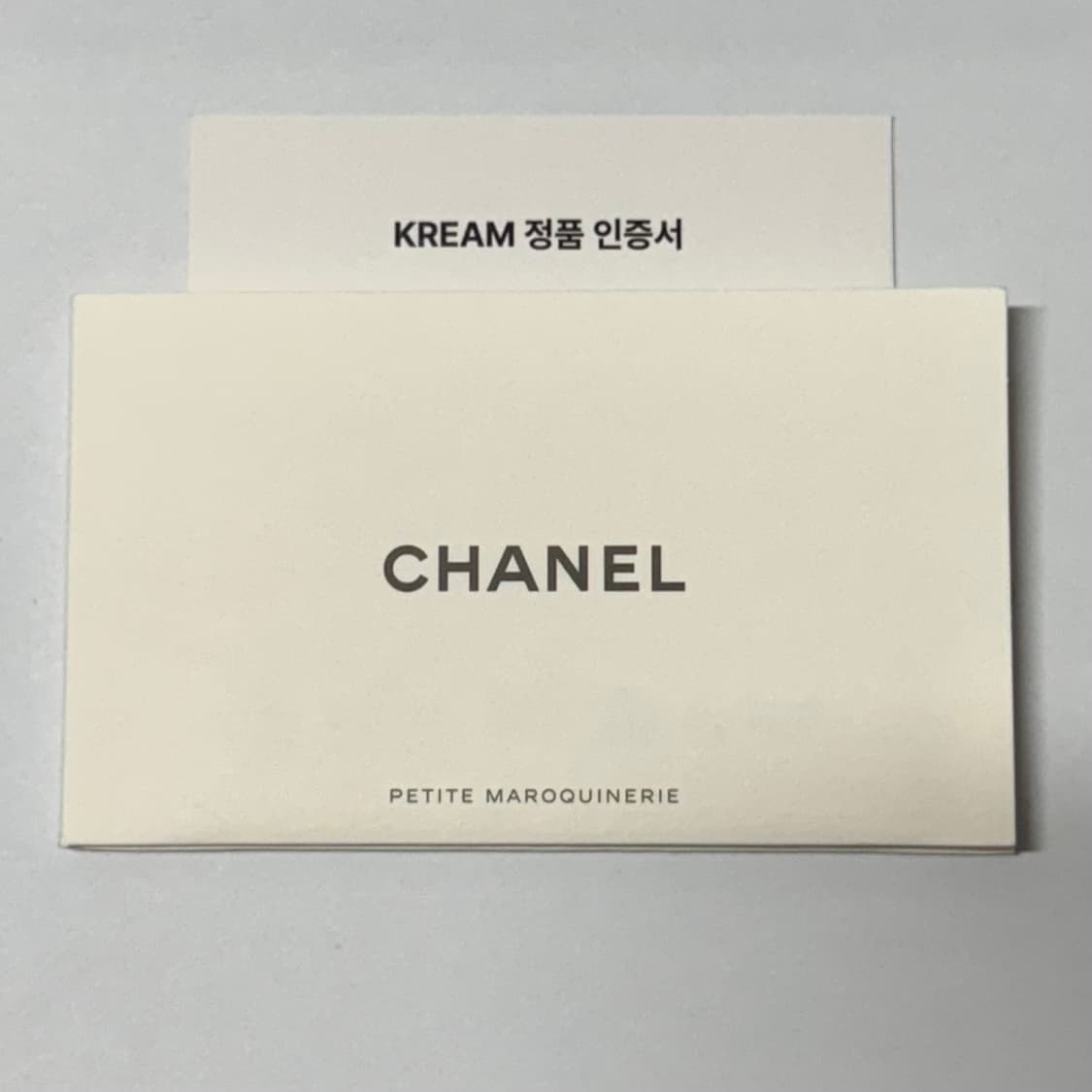 샤넬 보이 그레인드 카프스킨 루테늄 메탈 지퍼 동전 지갑 블랙 상품이미지8