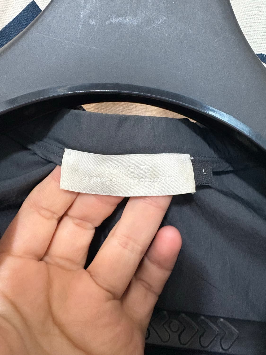 아모멘토 / 디테처블 후디 셔츠 차콜 상품이미지9