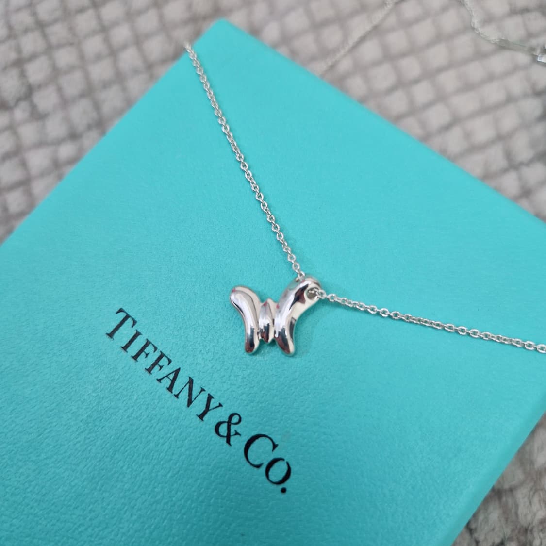 티파니 한정판 나비 목걸이 상품이미지5