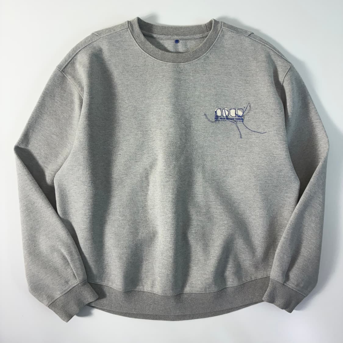 Adeer Error 아더에러 체스트 에드모어 맨투맨 상품이미지1