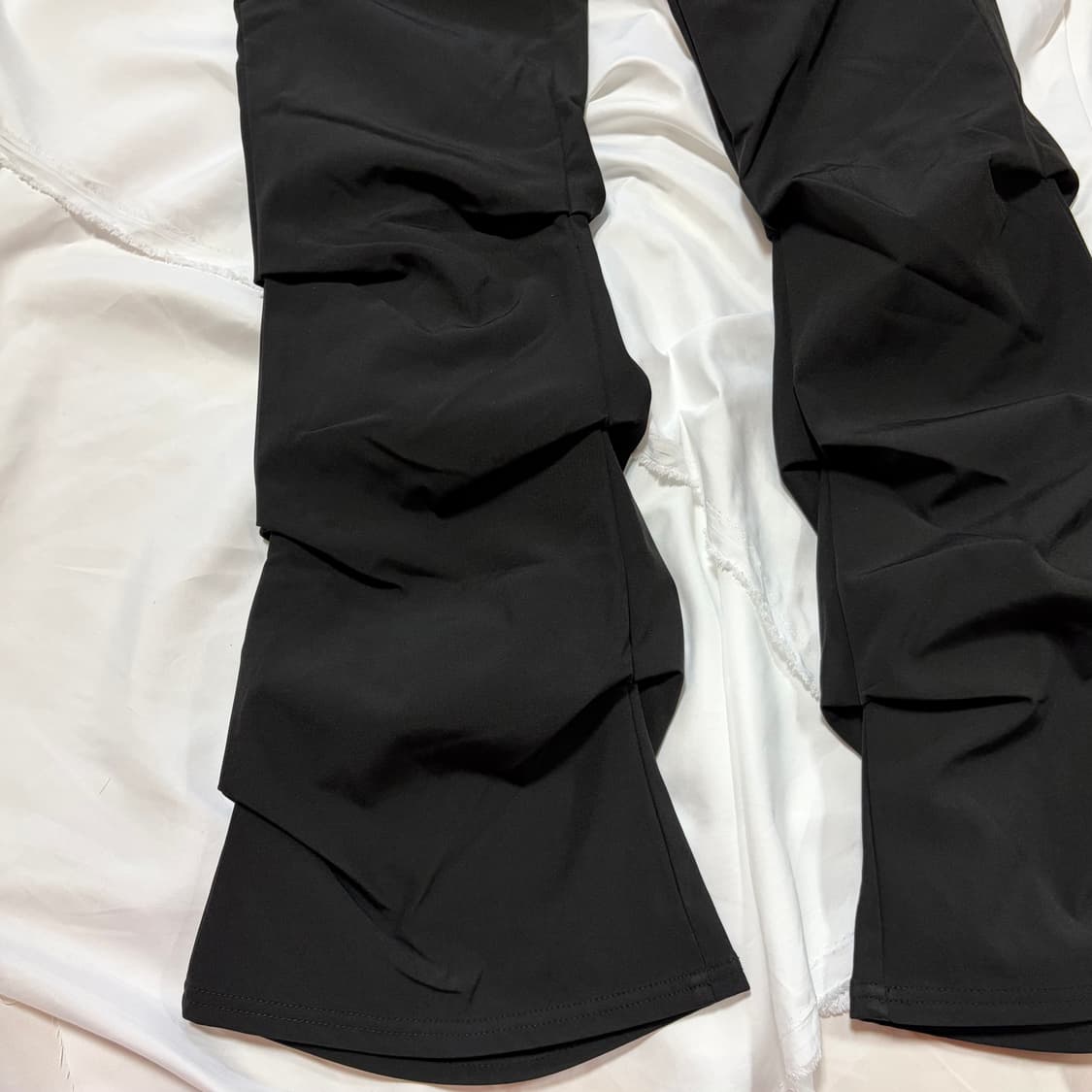 세컨모놀로그 플레어핏 핀턱 웜 밴딩 팬츠  상품이미지6