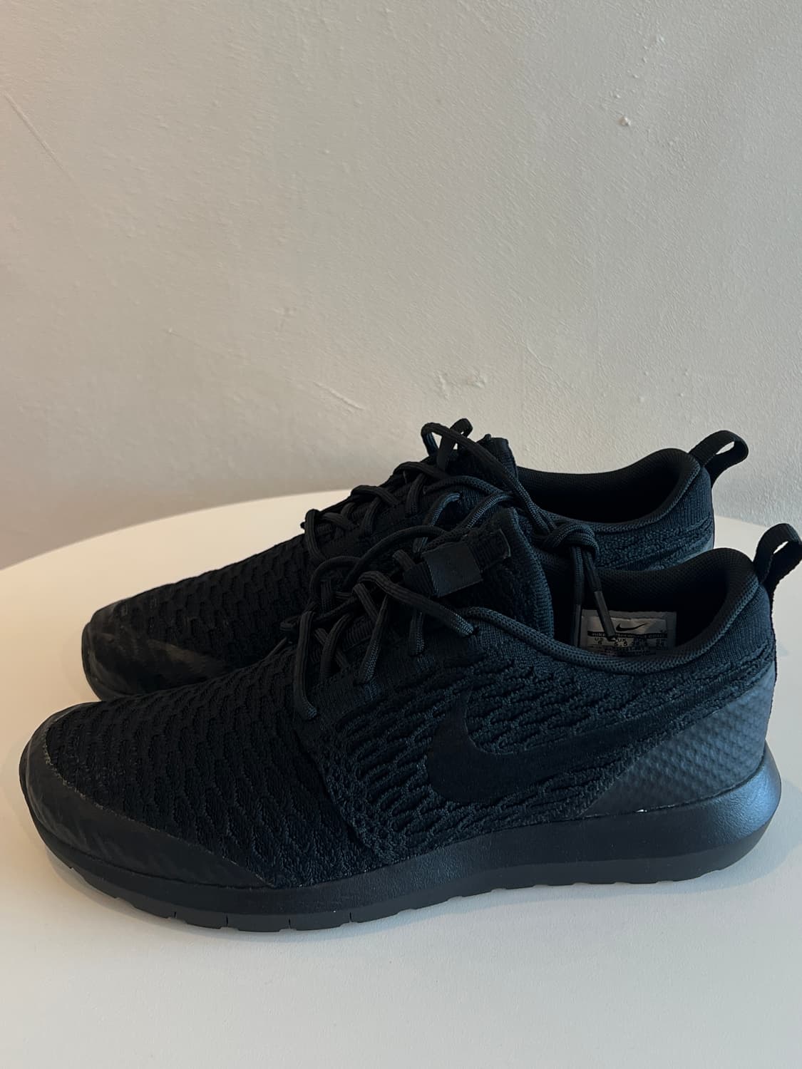 (240) 나이키 러닝화 로쉐런 NM 플라이니트 SE '트리플 블랙' 상품이미지4