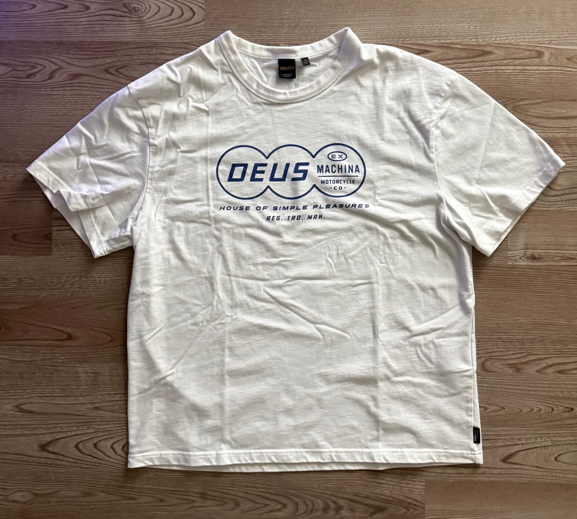 데우스 반팔 상품이미지1