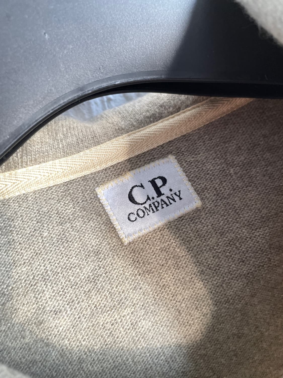 CP 컴퍼니 후드 니트 상품이미지5