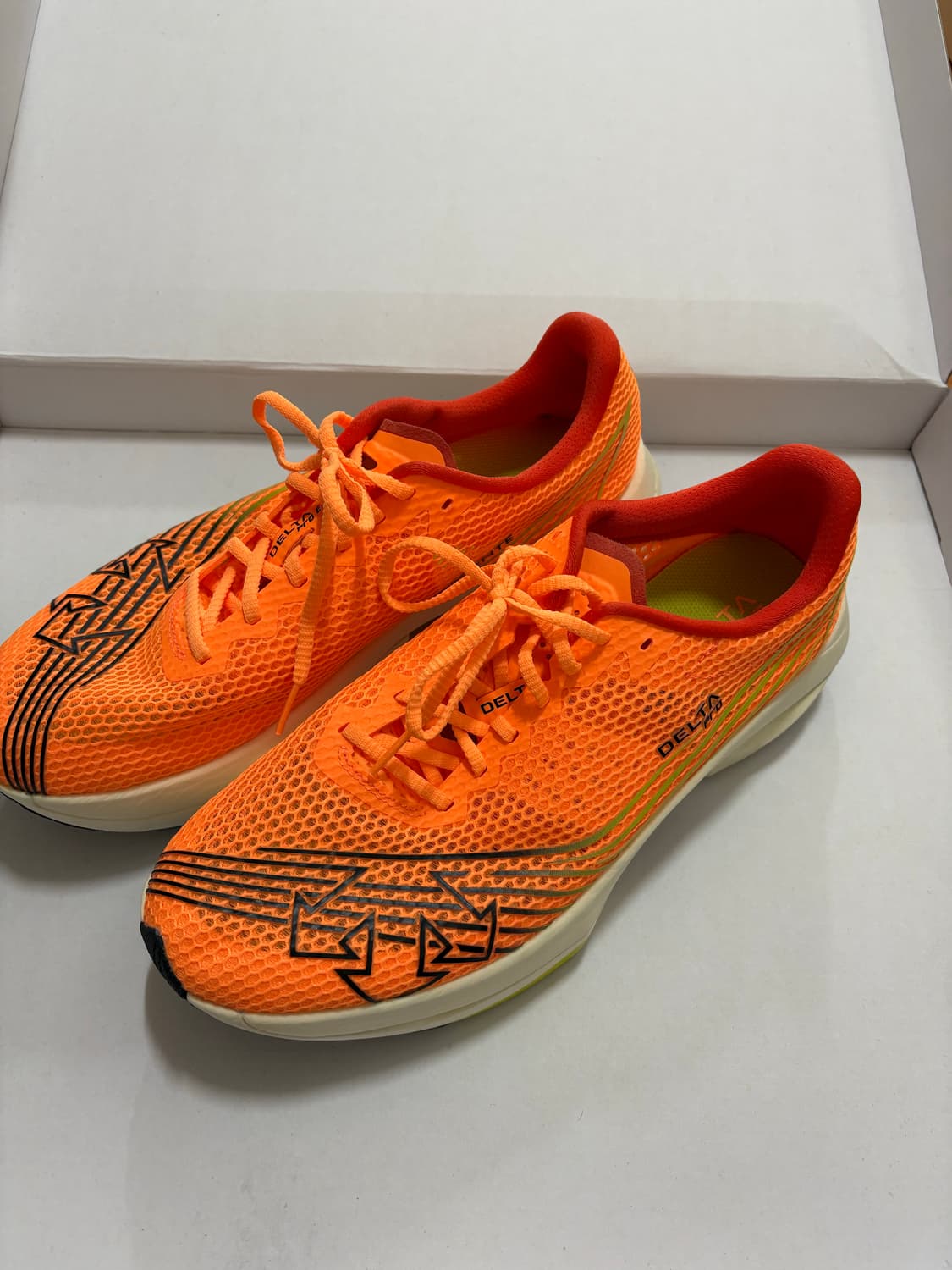 데상트 델타프로 EXP 러닝화 상품이미지2