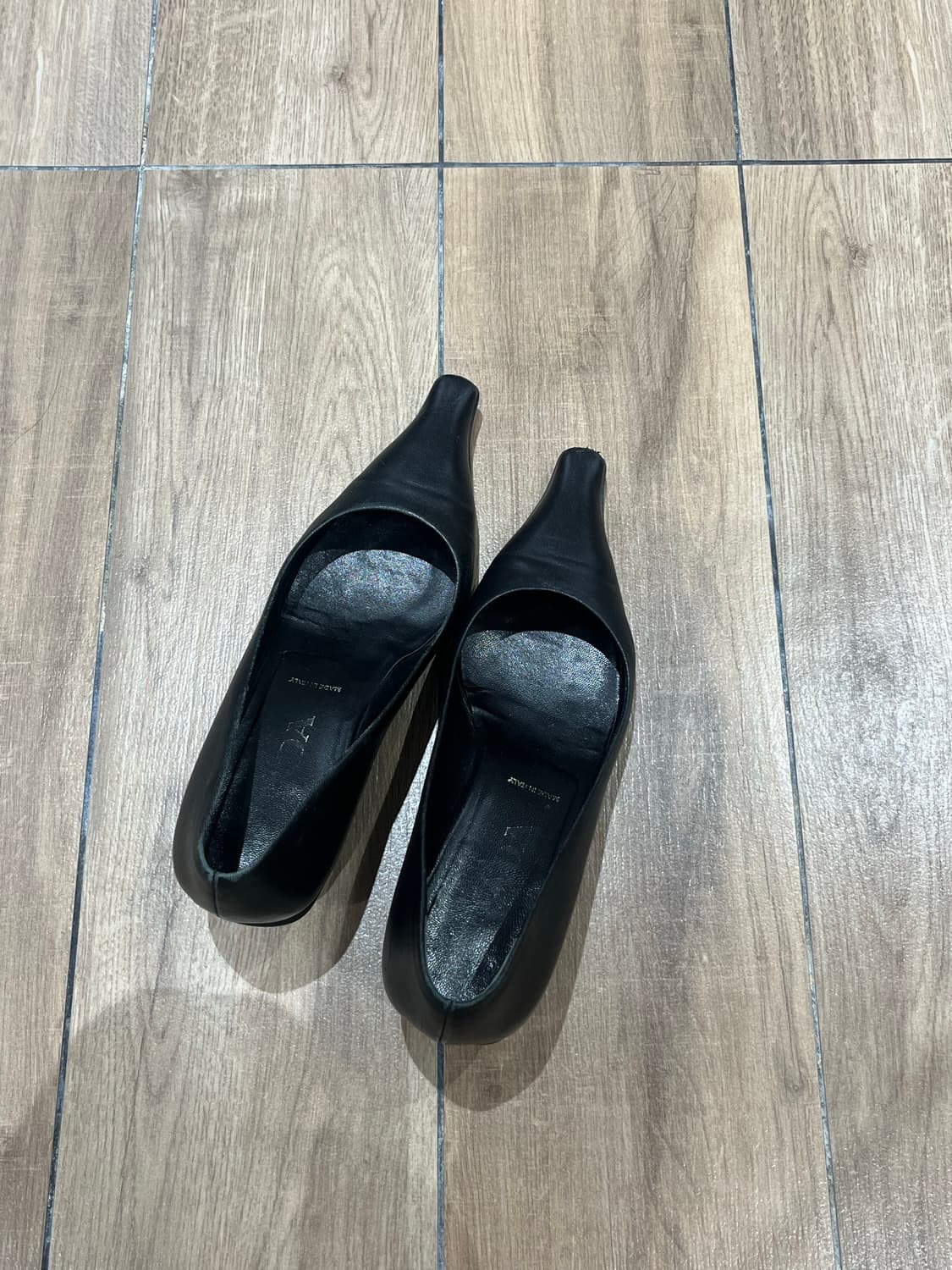 프라다 스틸레토 힐 상품이미지2