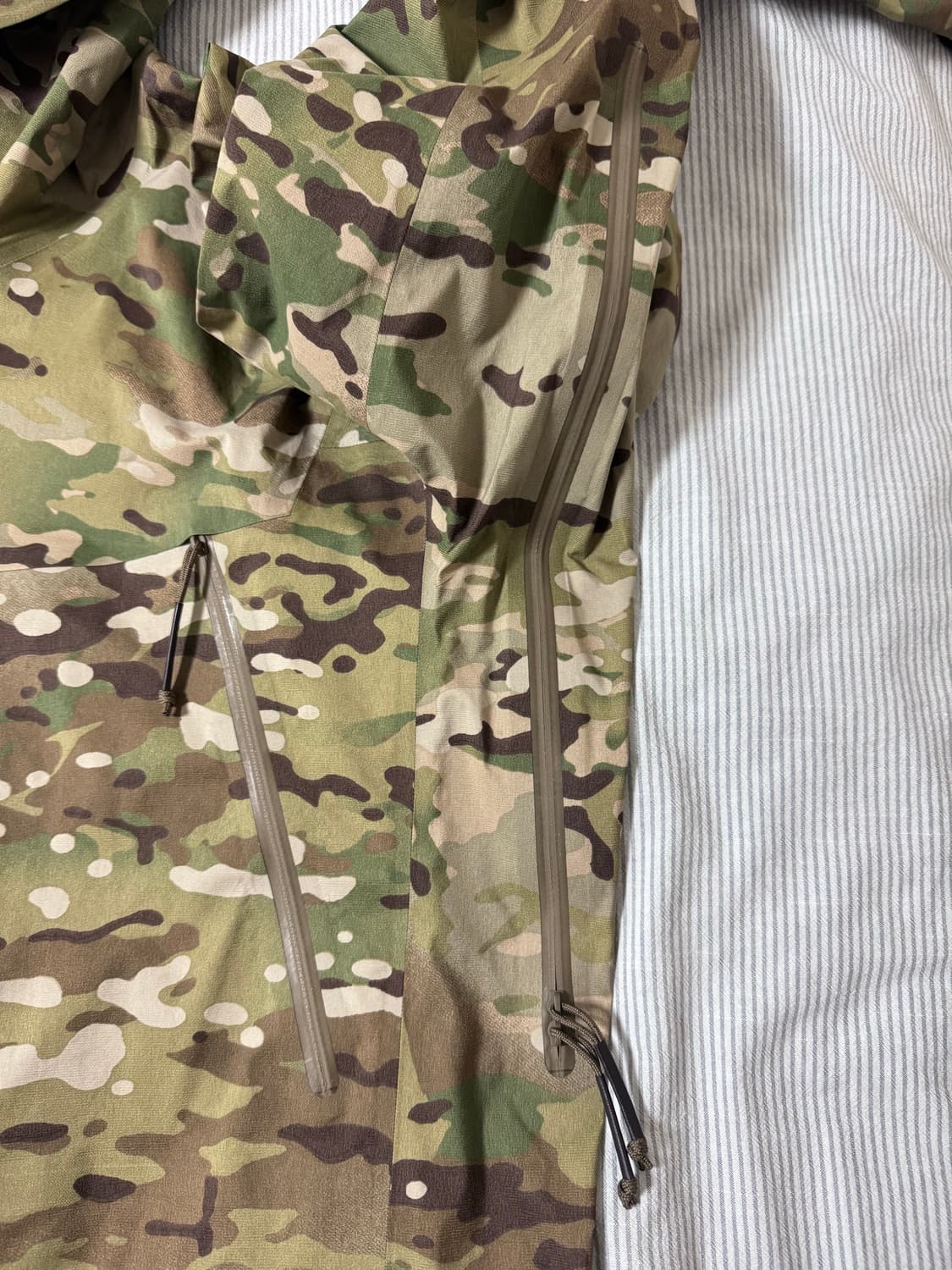 아크테릭스 리프 알파 자켓 LT 멀티캠 Gen2  상품이미지8