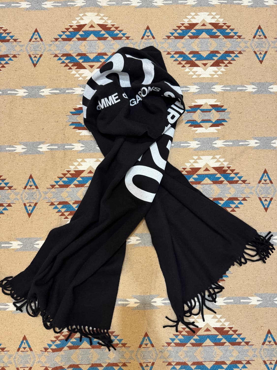 [OS] 꼼데가르송 셔츠 로고 울 케시미어 머플러  상품이미지5