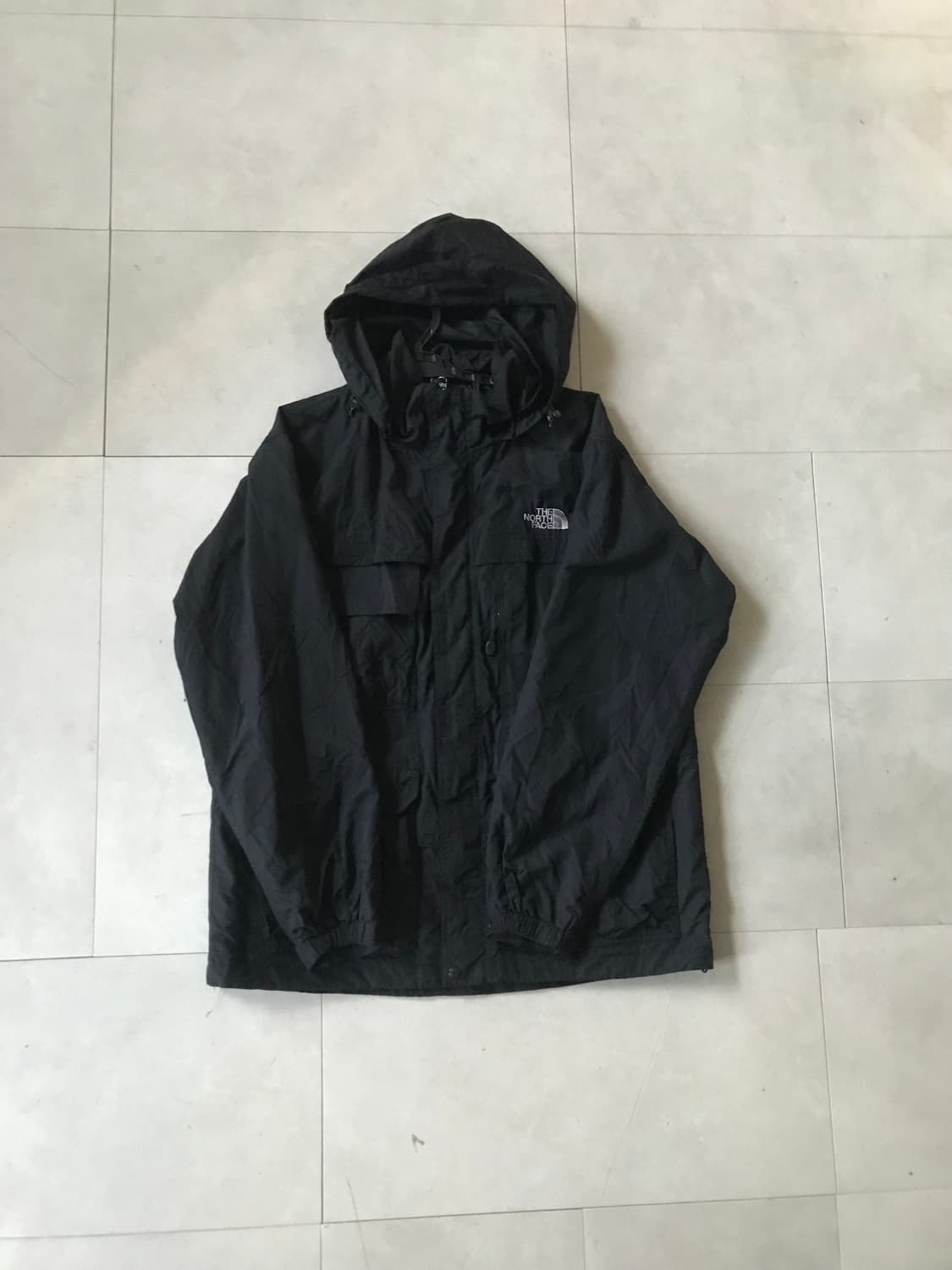 노페 블랙 포켓디테일 바람막이 상품이미지6