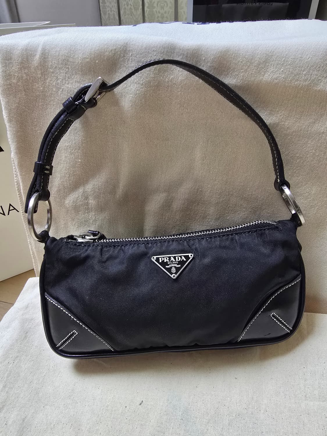 프라다 미니백 상품이미지2