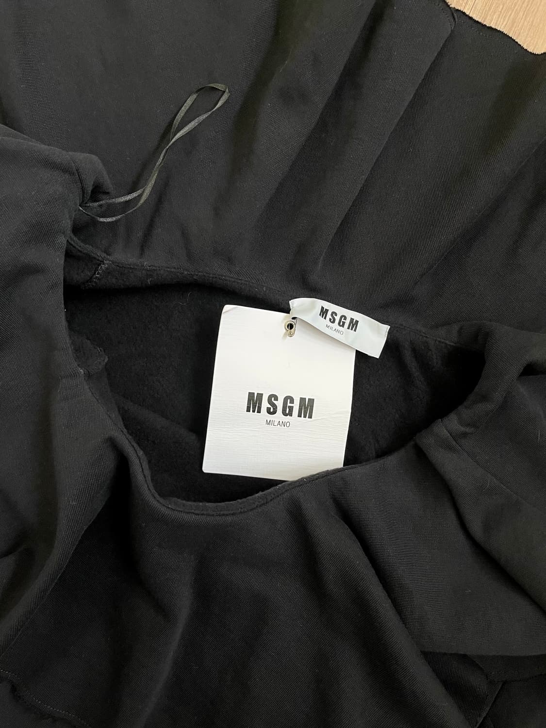 MSGM 오픈숄더 플레어 스웻셔츠 상품이미지9