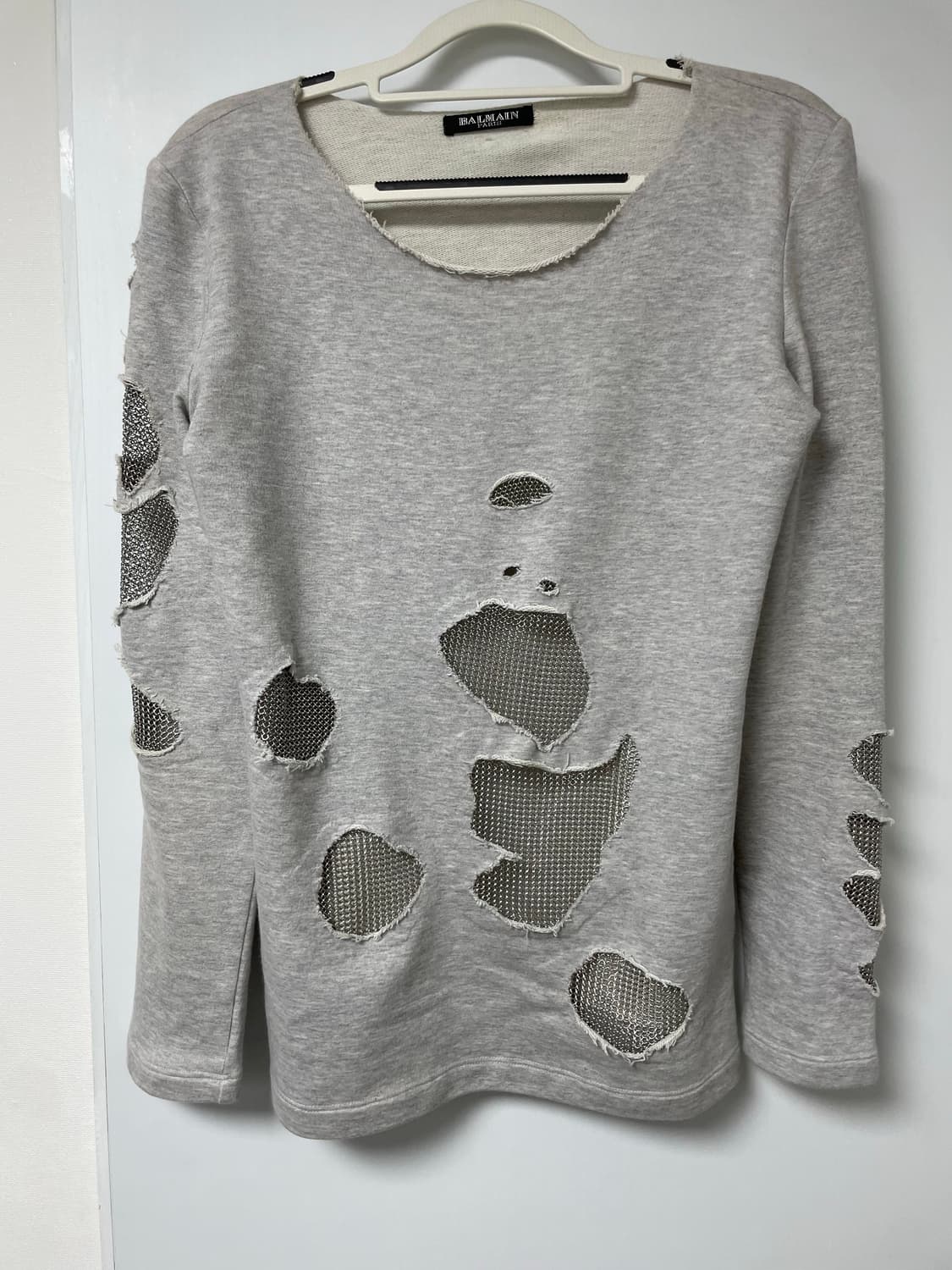 발망 10ss 체인 탑 롱슬리브 상품이미지1