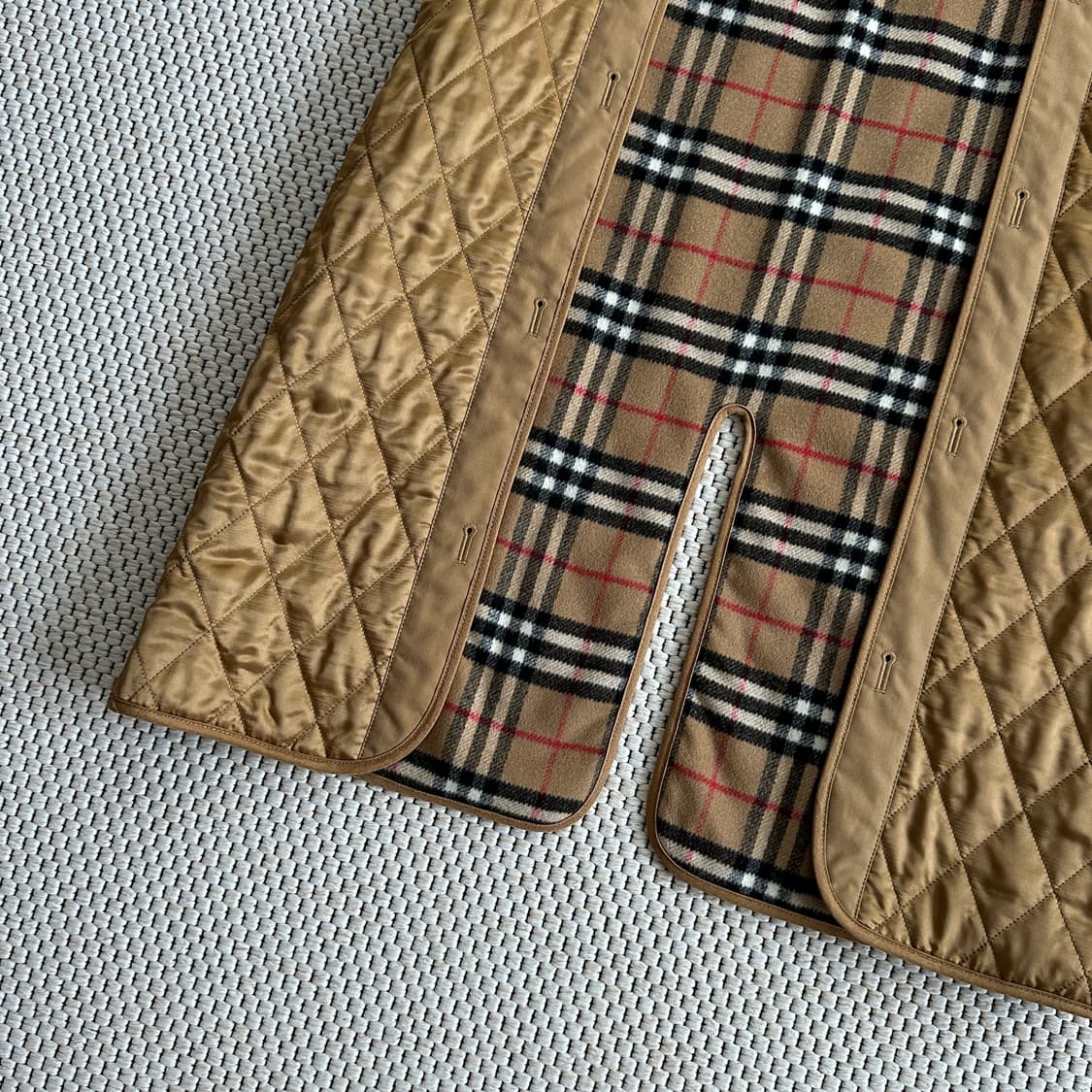 버버리(Burberry) 롱 워머 베스트 상품이미지3