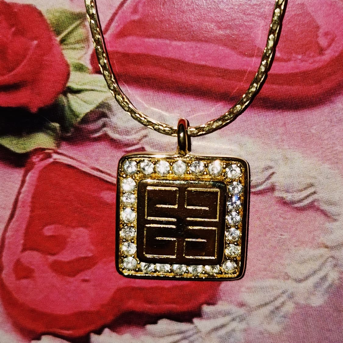 80s 지방시 비쥬 스퀘어 로고 파베 목걸이 상품이미지7