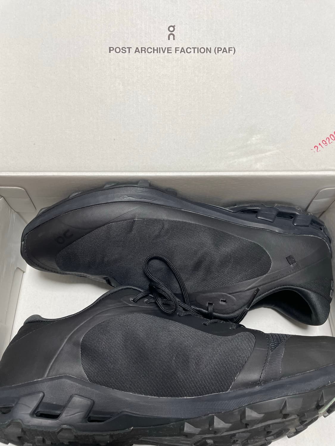 파프 온 클라우드벤쳐 피크 블랙 280 상품이미지6