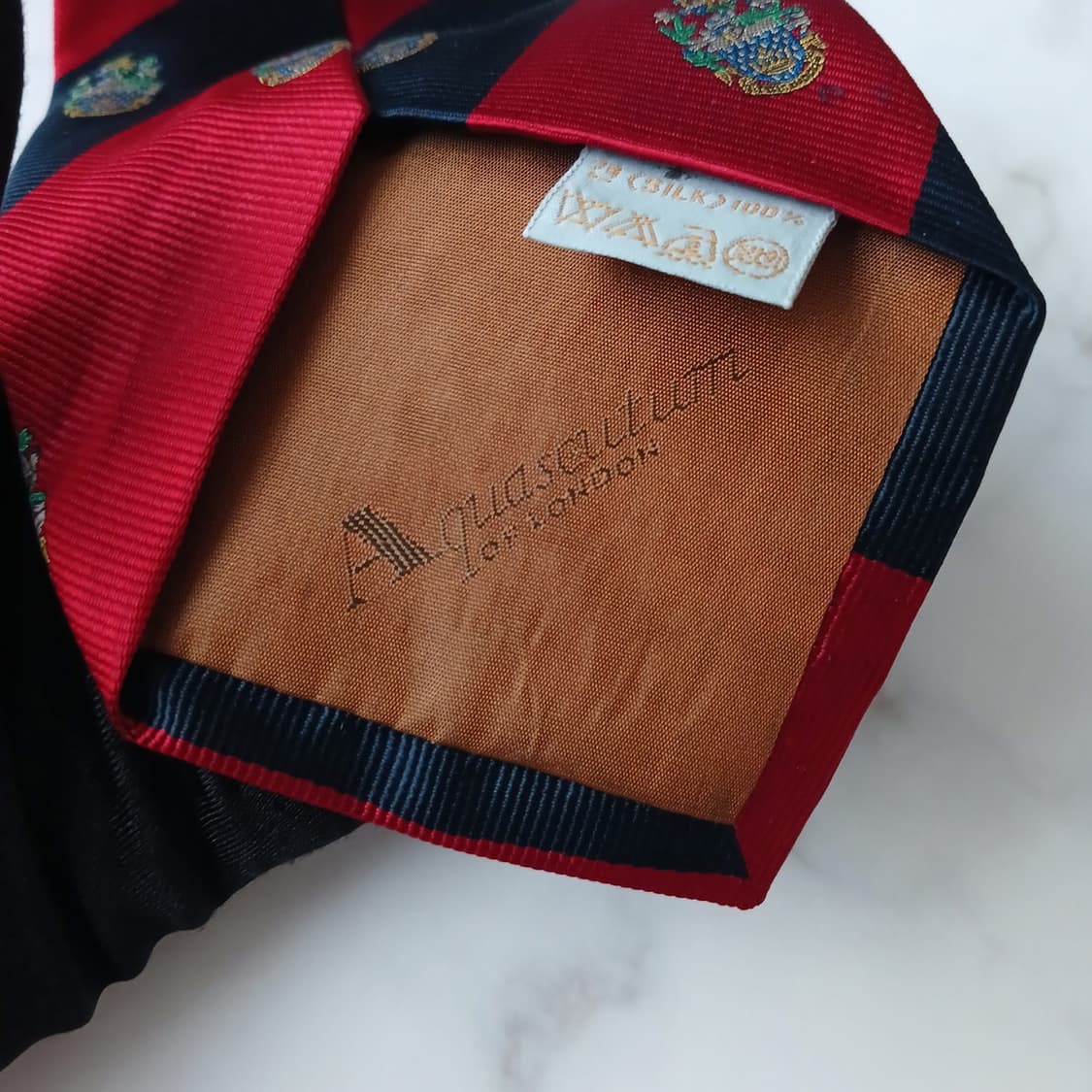 아쿠아스큐텀 실크 스트라이프 넥타이 9.7cm A등급 A18921
 상품이미지8