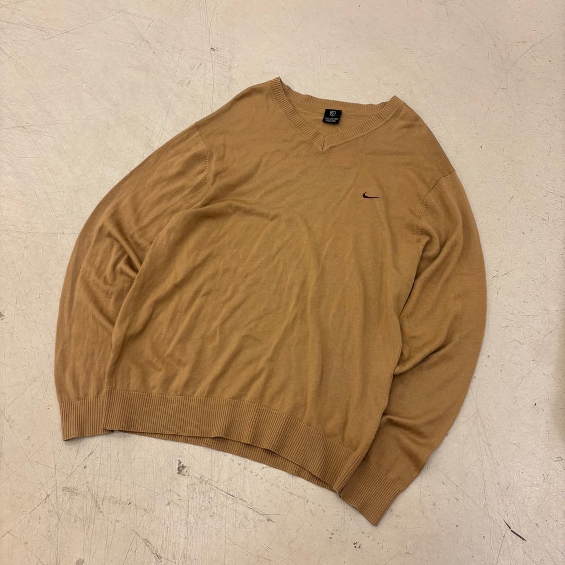 나이키 골프 스우시 브이넥 니트 상품이미지1