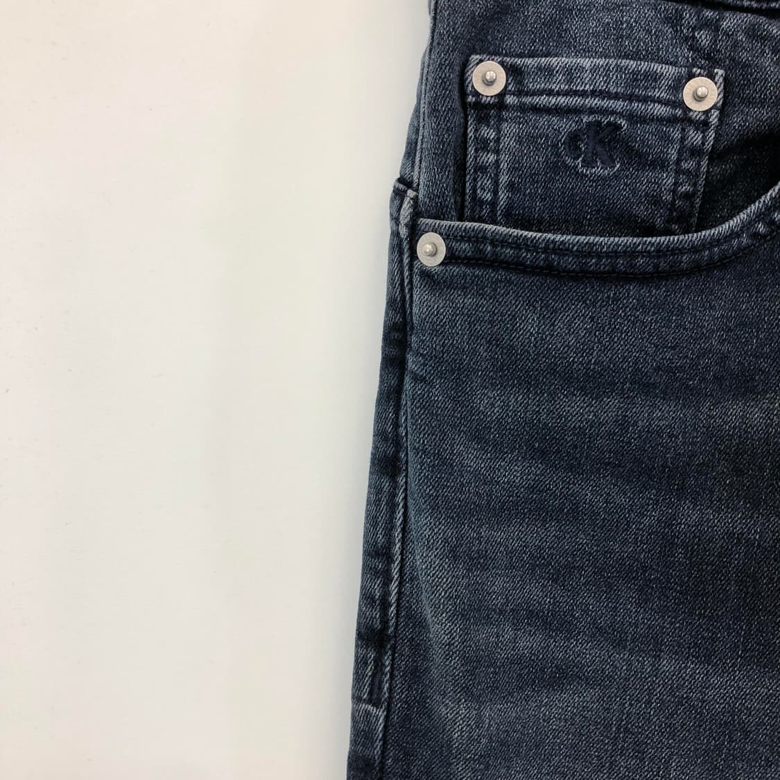 ck 캘빈클라인 BODY핏 레더패치 워싱데님진 30 인치 상품이미지2