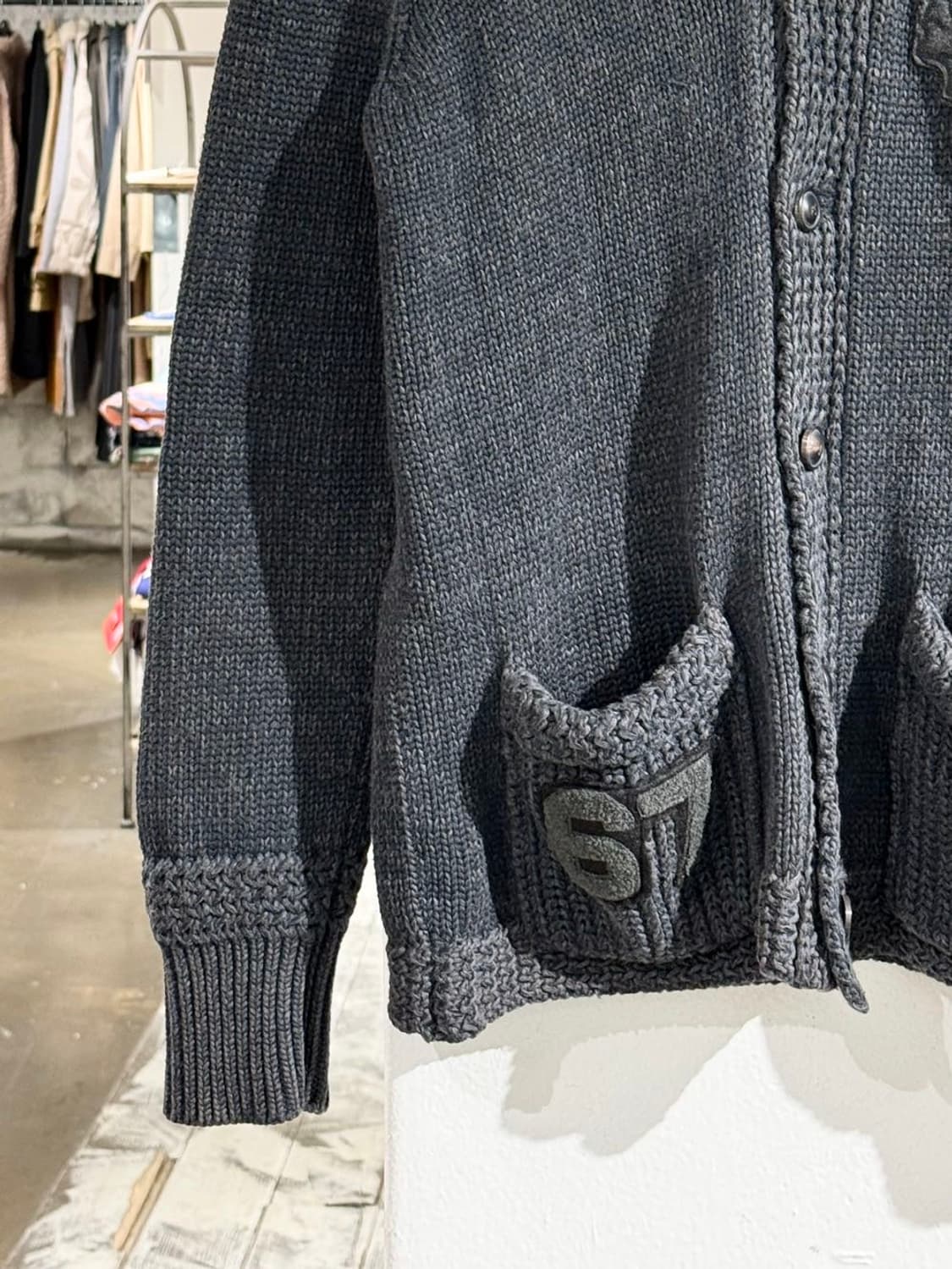 폴로 랄프로렌 차콜 인디언 패치 숄카라 니트 가디건 상품이미지4