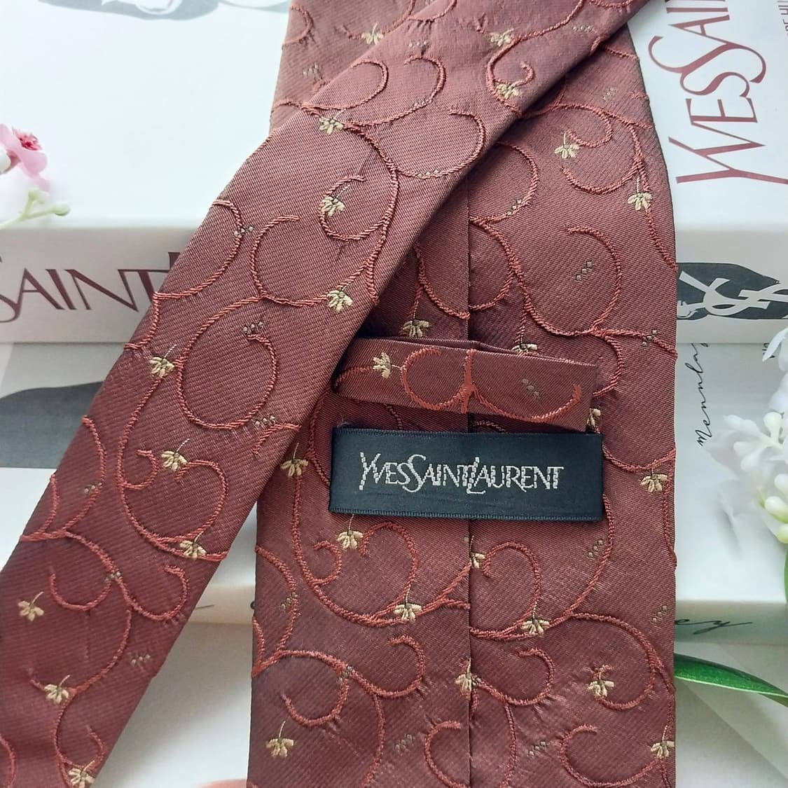 입생로랑 실크 브라운 자수 패턴 넥타이 9.7cm A+등급 K1779
 상품이미지6
