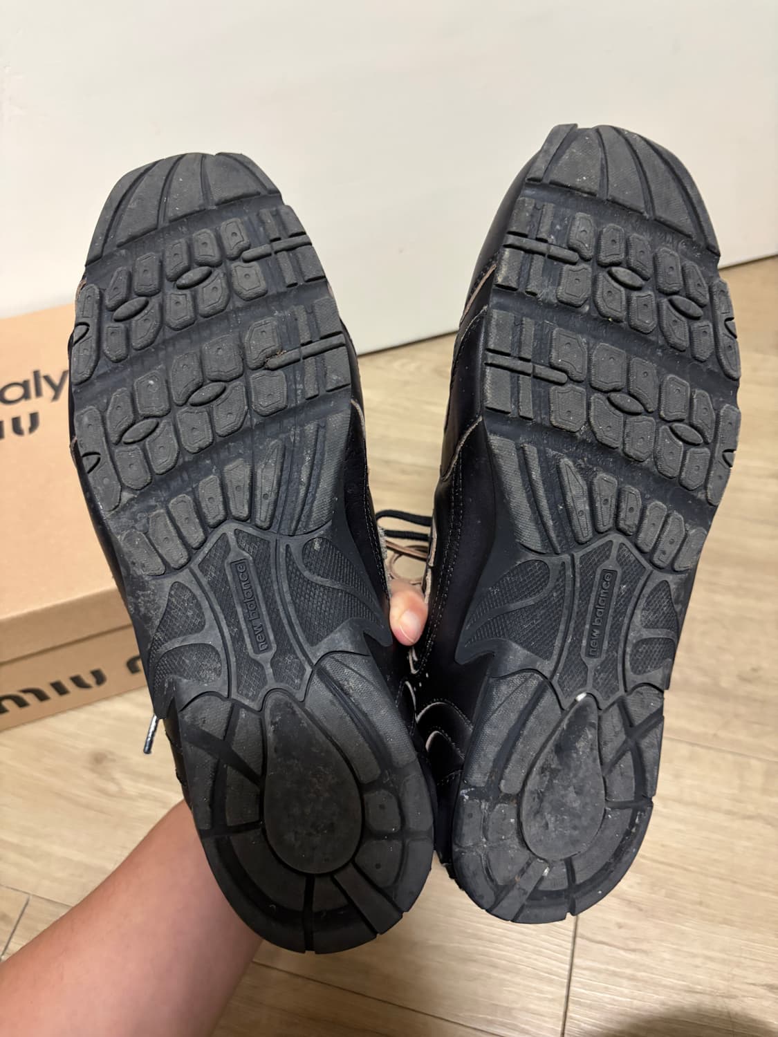 (43) 미우미우 뉴발란스 nero 컬러 상품이미지8