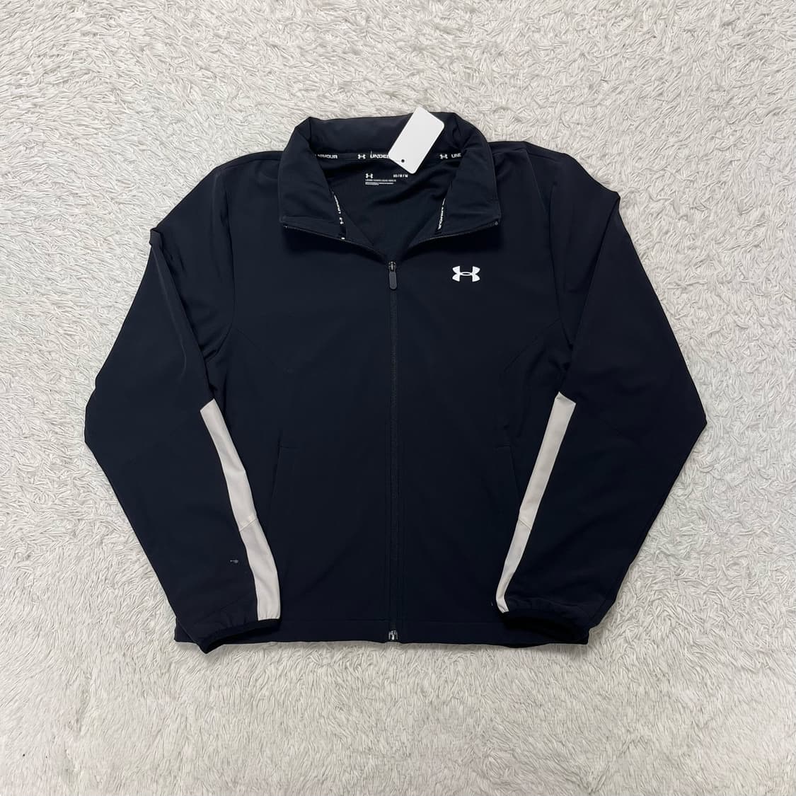 Under Armour windbreaker 상품이미지4