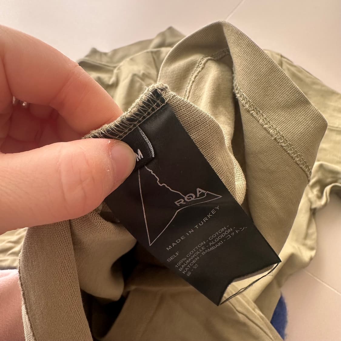 Roa long sleeve M사이즈 팝니다. 상품이미지7