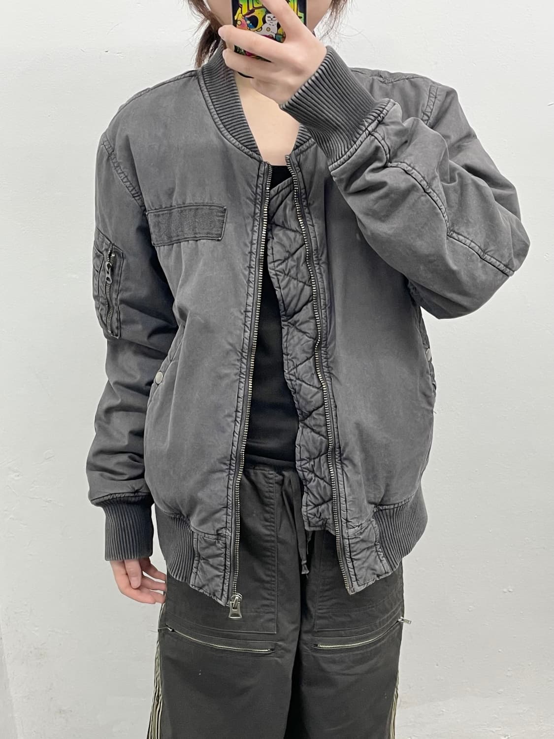 차콜 패치 봄버 자켓  상품이미지2