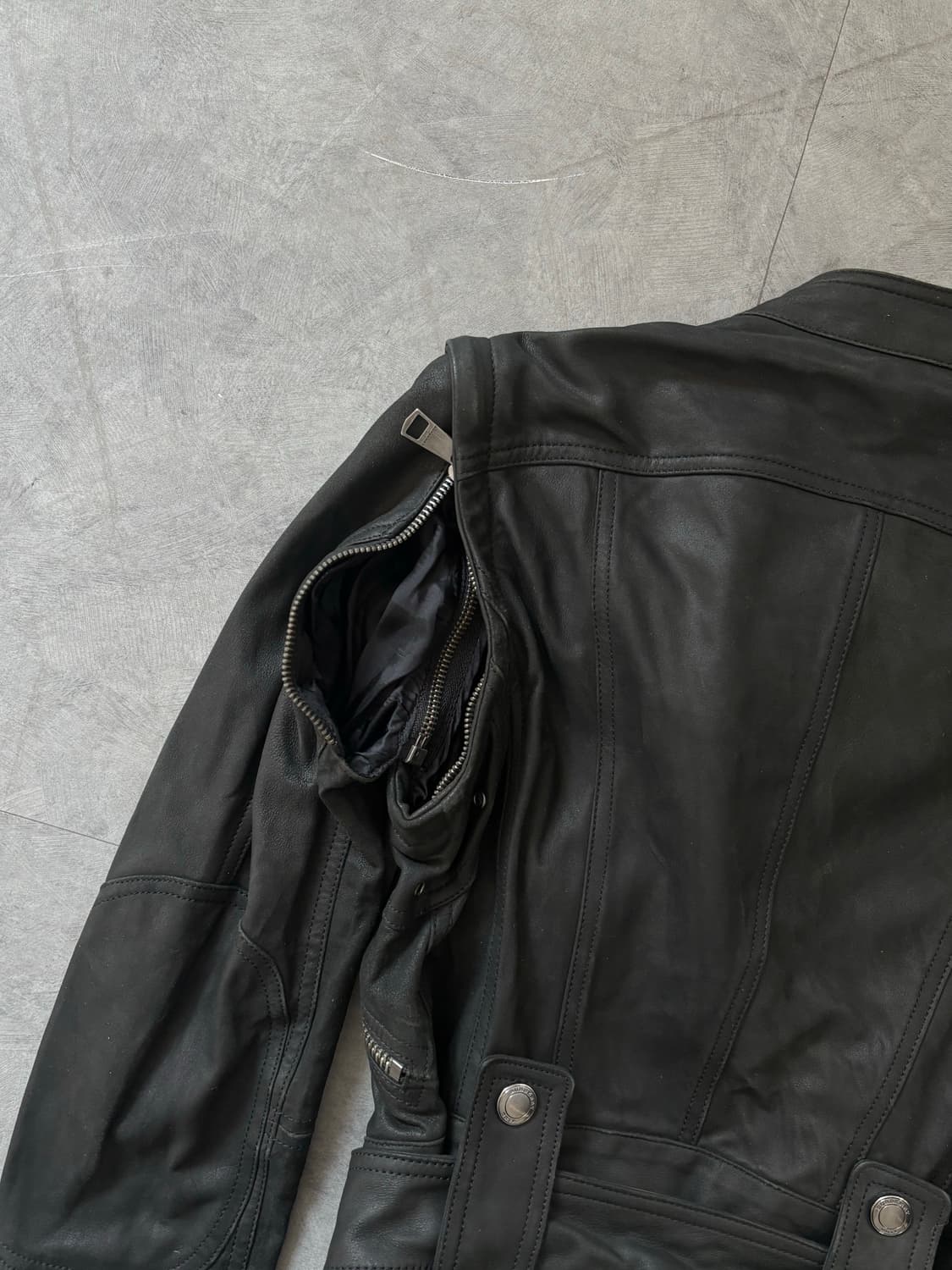 Burberry 버버리 브릿 블랙 레더 크롭 자켓 상품이미지6