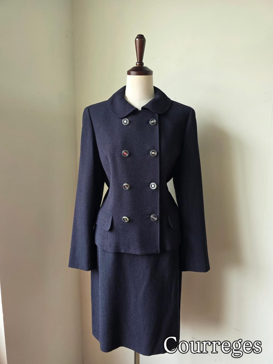 courreges 꾸레쥬 네이비 각인 더블 단추 셋업 상품이미지1