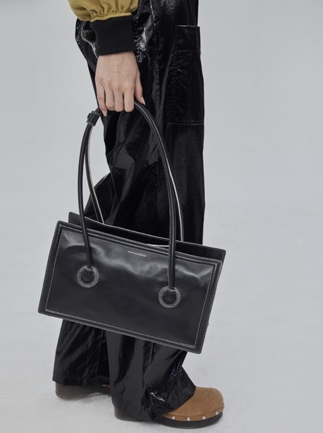 마지셔우드 보스턴백 미듐 상품이미지1