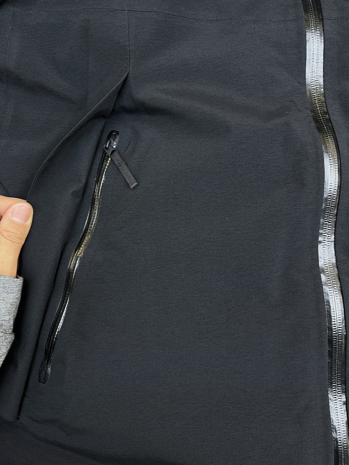 아크테릭스 베일런스 모니터 다운 자켓 상품이미지5