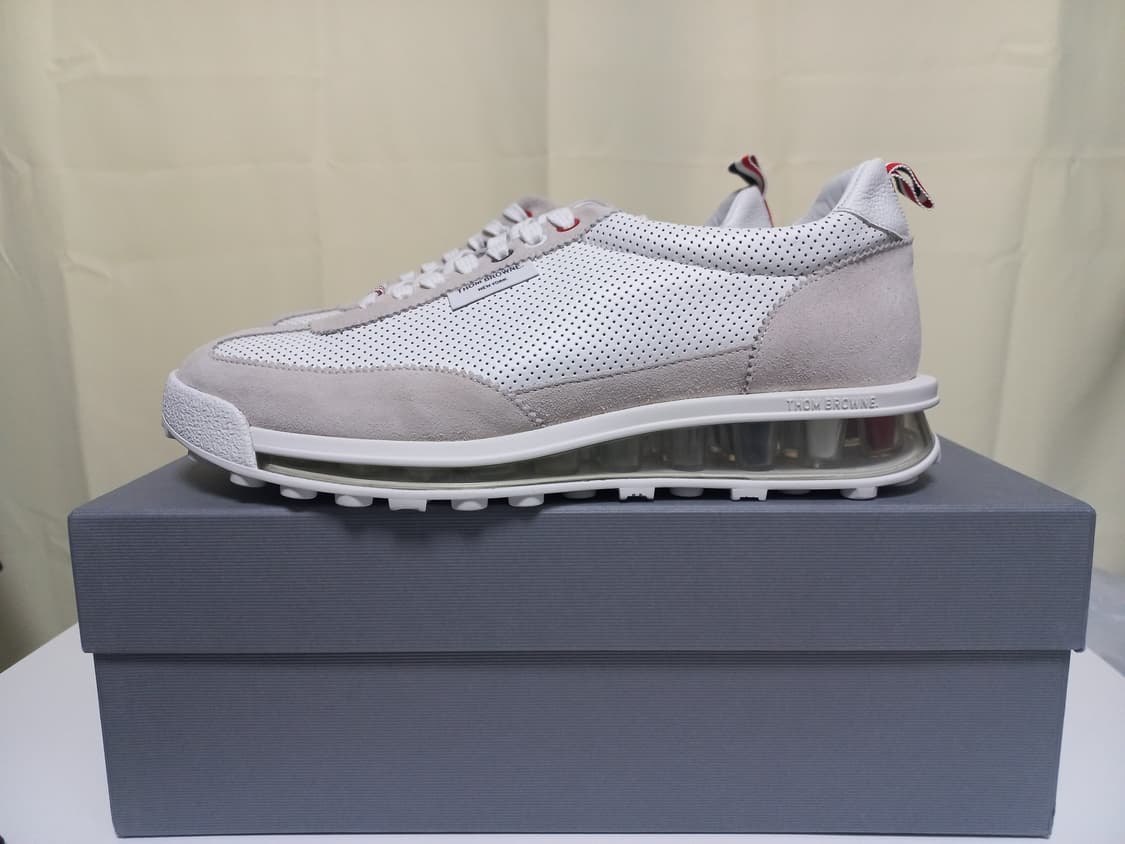 [새상품,280]톰브라운 테크러너 클리어솔 스니커즈 상품이미지2