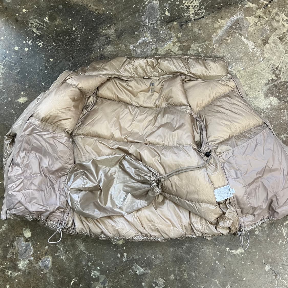 L) 유니클로 울트라라이트다운 크롭 패딩점퍼 숏패딩 상품이미지4