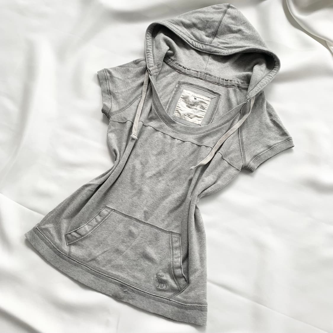 Abercrombie 아베크롬비 ♥ 연그레이 후드 반팔 상품이미지1